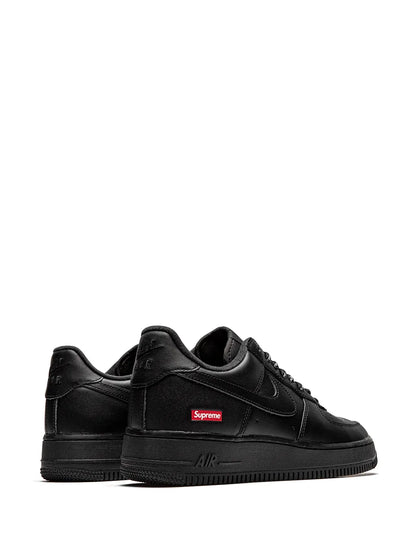 SUPREME X NIKE AIR FORCE 1 TRIPLE BLACK