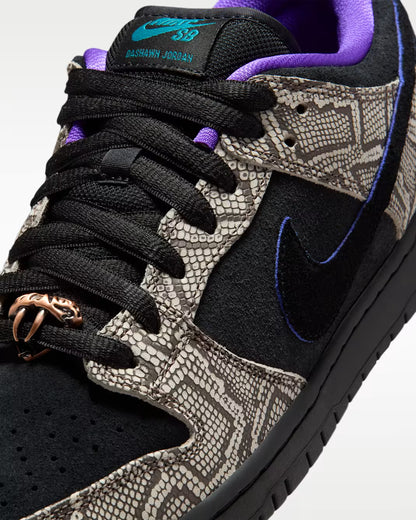 NIKE SB DUNK LOW X DASHAWN JORDAN
